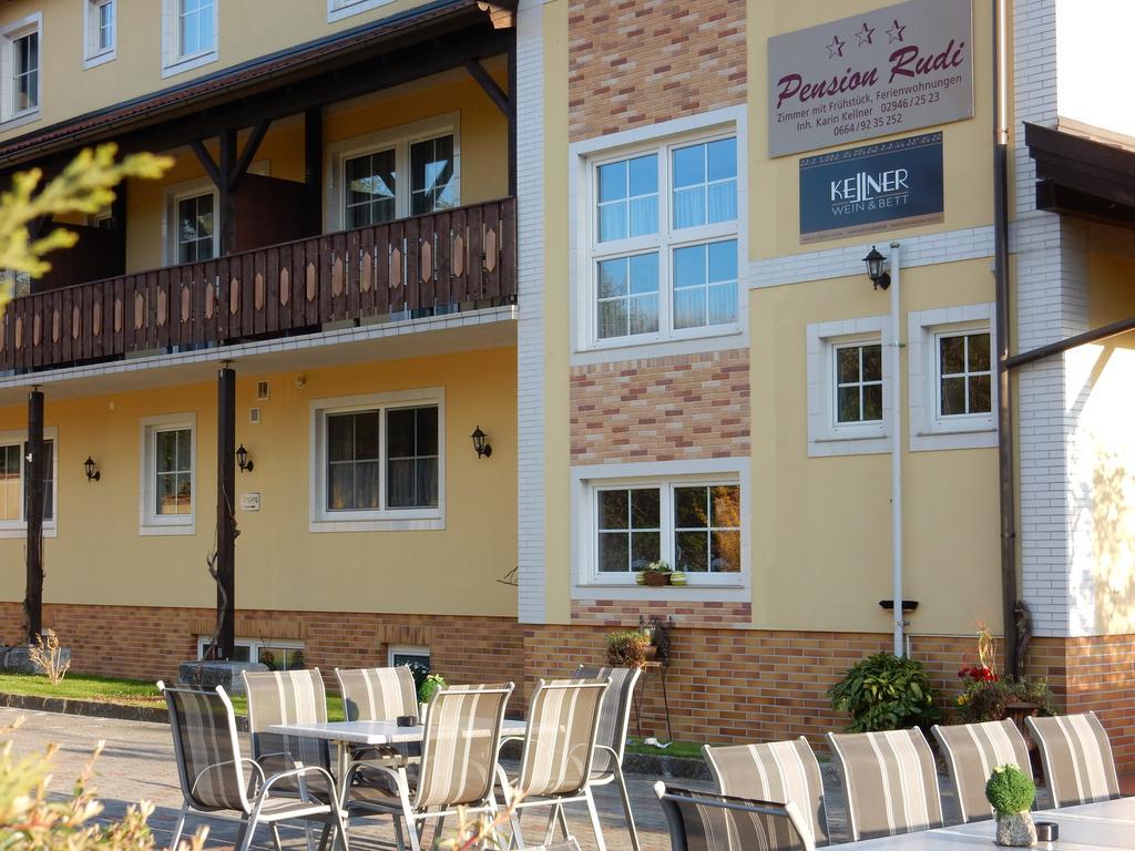 Hotel Pension Rudi - Weingut Kellner Pulkau Esterno foto
