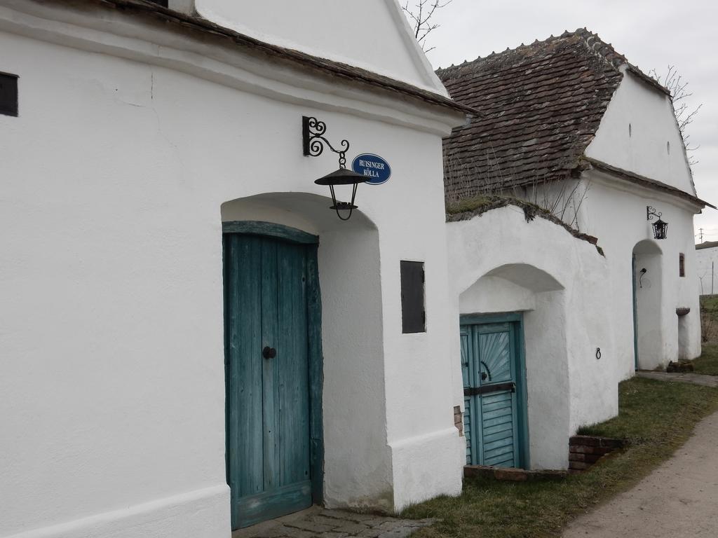Hotel Pension Rudi - Weingut Kellner Pulkau Esterno foto